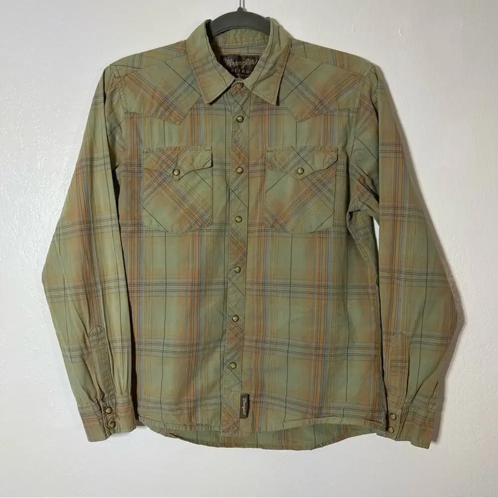 Wrangler Retro, Plaid Snap Shirt Long Sleeve. Size XL(14/16) Excellent condition
